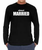 Almost married vrijgezellen long sleeve t-shirt zwart heren